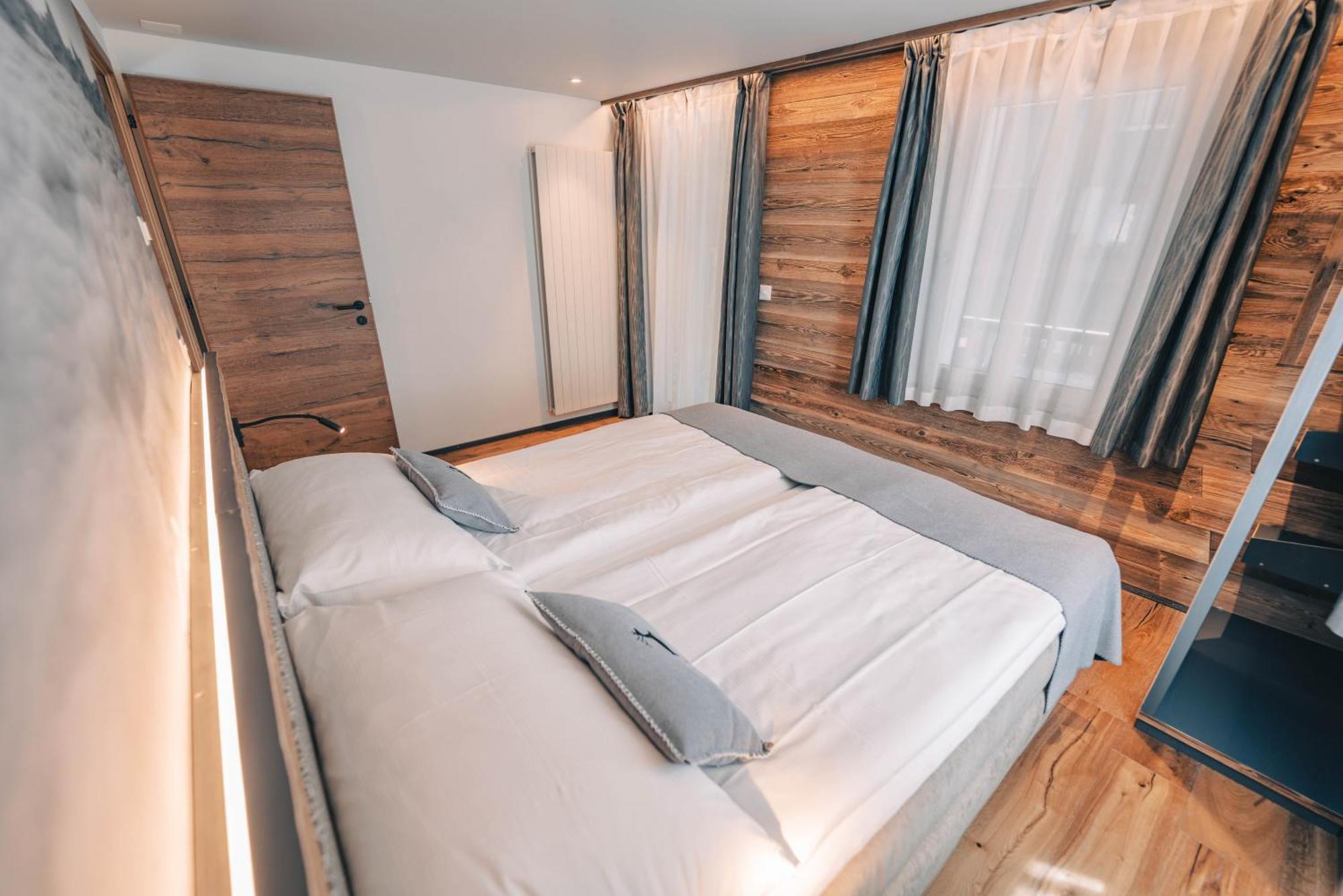 Alpine Lodge Zermatt Ngoại thất bức ảnh